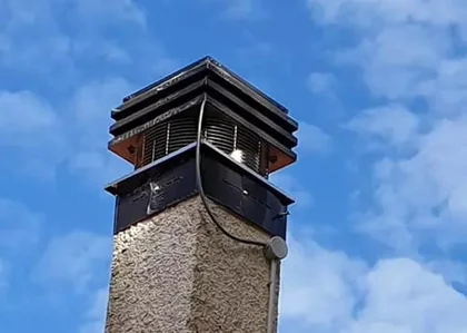 ¿Cómo se monta el extractor de humos de chimenea Gemi Elettronica?