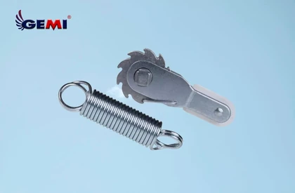 Alambre para cercas Gemi Elettronica frente a cables tensores tradicionales